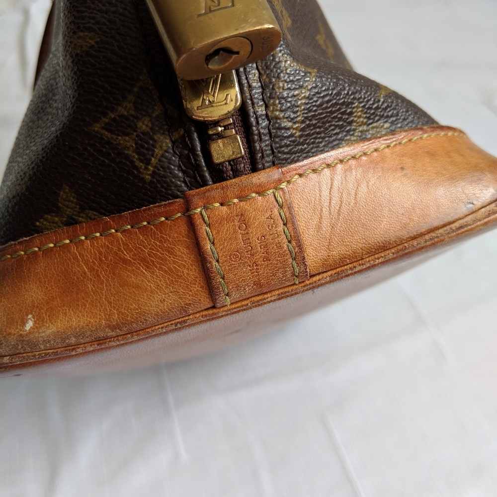 Item: Louis Vuitton Bag. Stolen From My Property In San Antonio Texas - Picture 7 of 16
